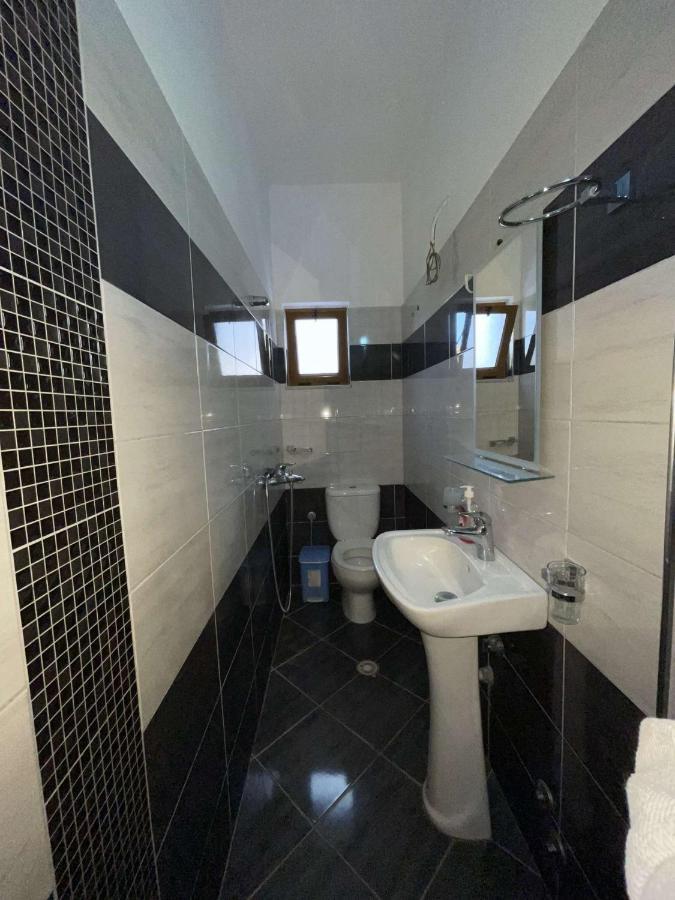 Vila Ronaldo Apartment Ksamil Luaran gambar