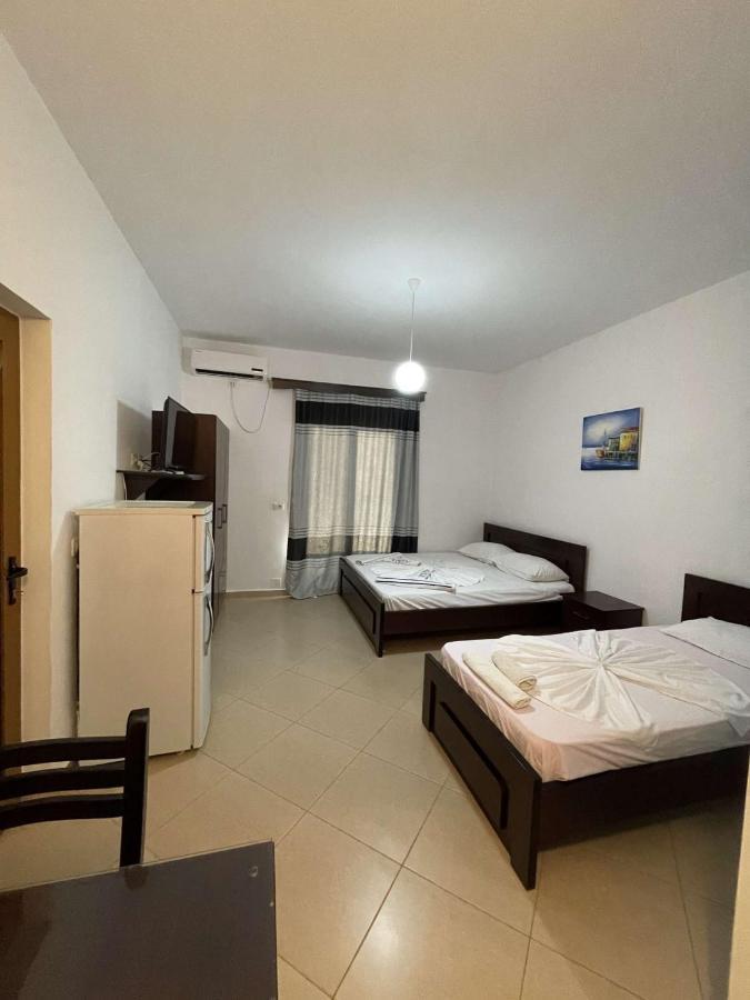 Vila Ronaldo Apartment Ksamil Luaran gambar