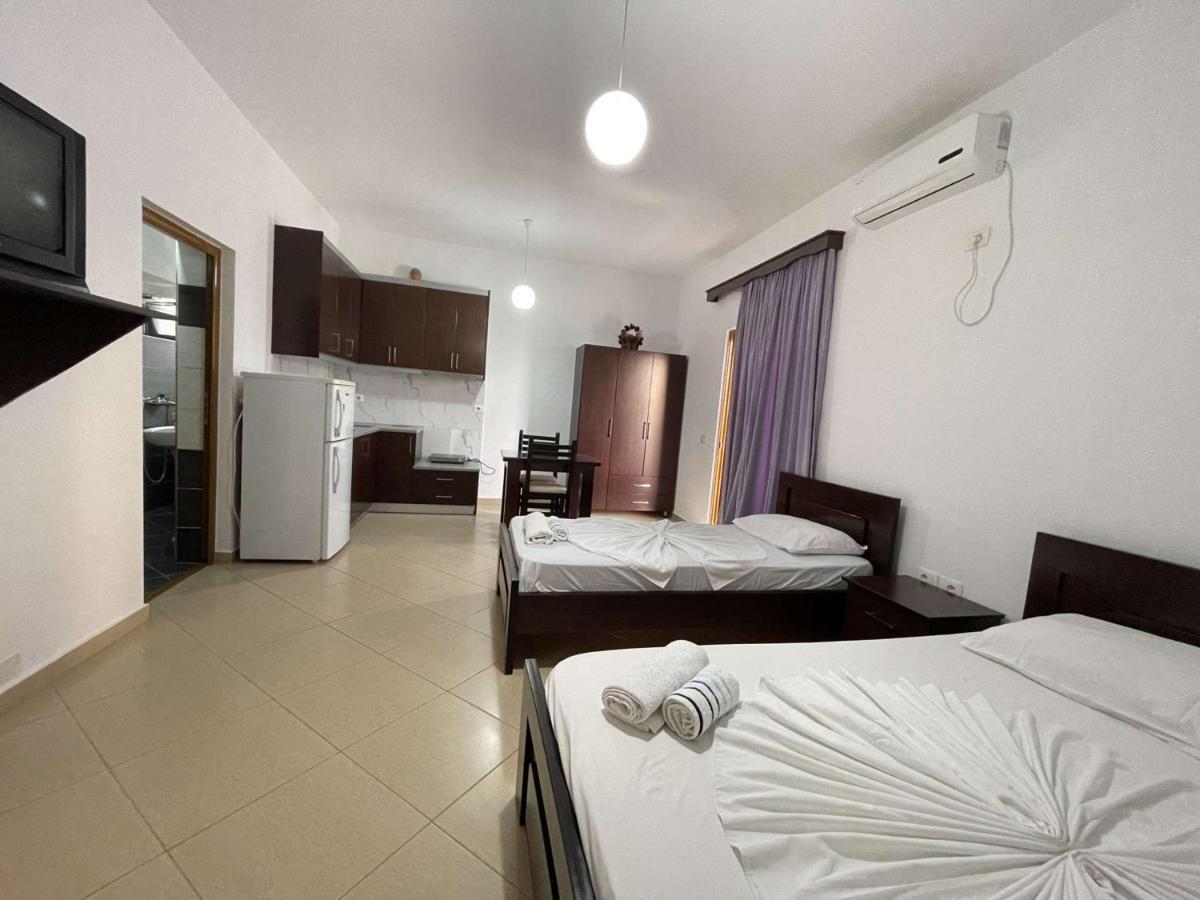 Vila Ronaldo Apartment Ksamil Luaran gambar