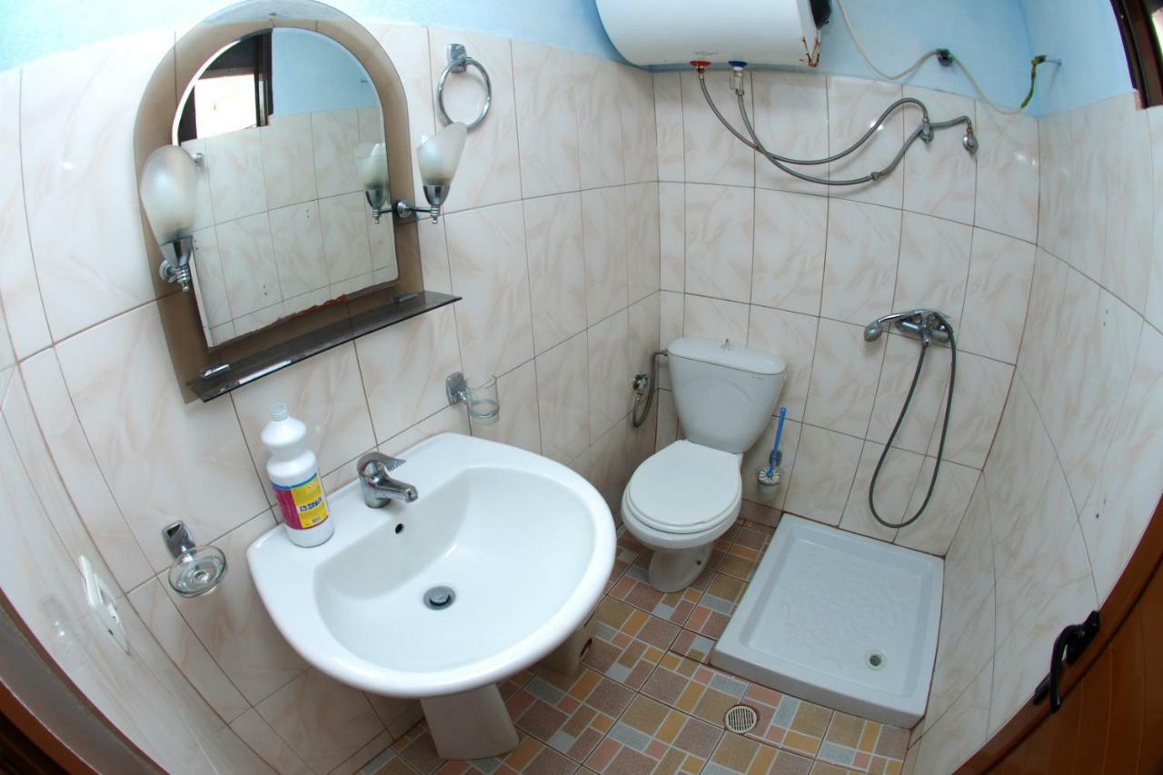 Vila Ronaldo Apartment Ksamil Luaran gambar