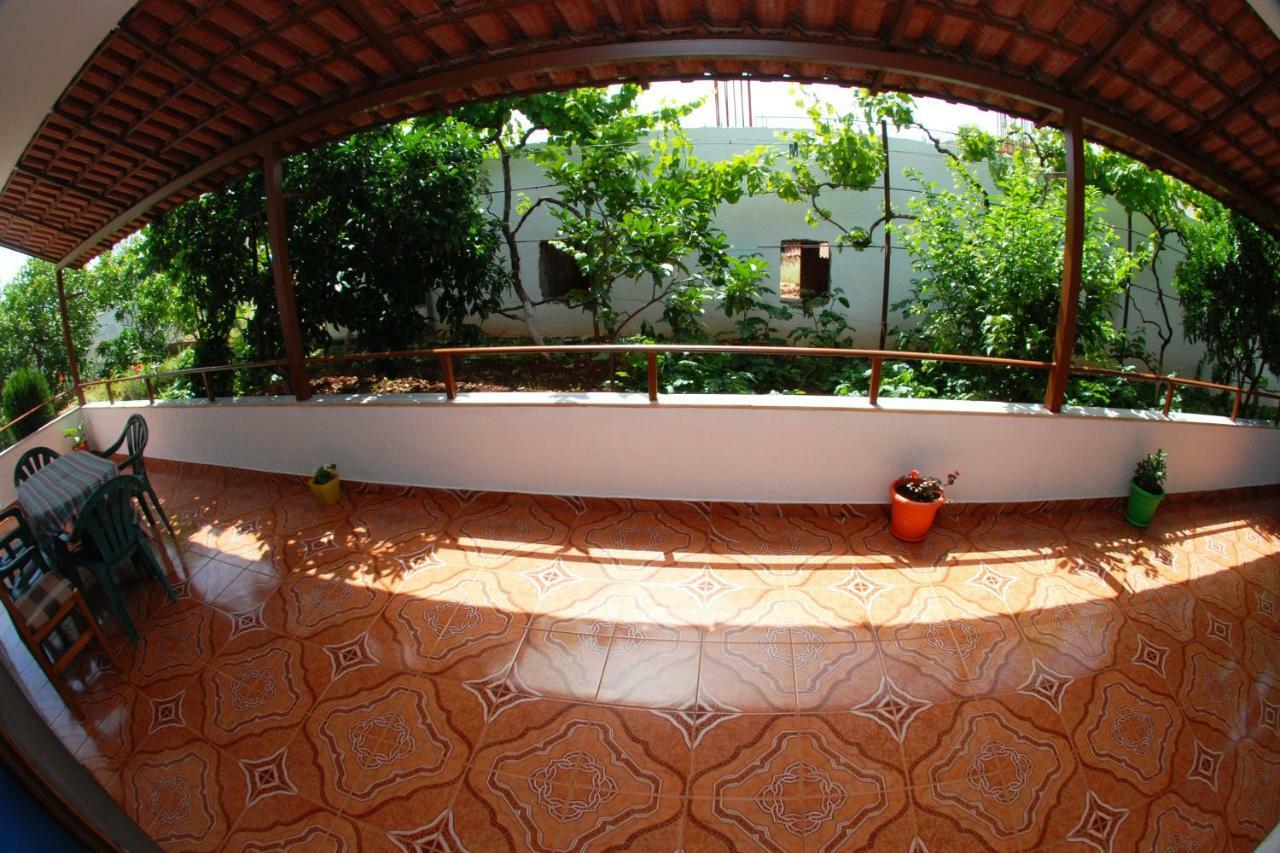 Vila Ronaldo Apartment Ksamil Luaran gambar