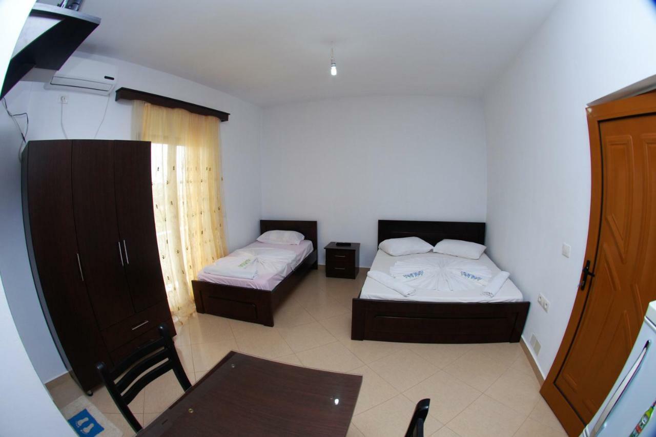 Vila Ronaldo Apartment Ksamil Luaran gambar