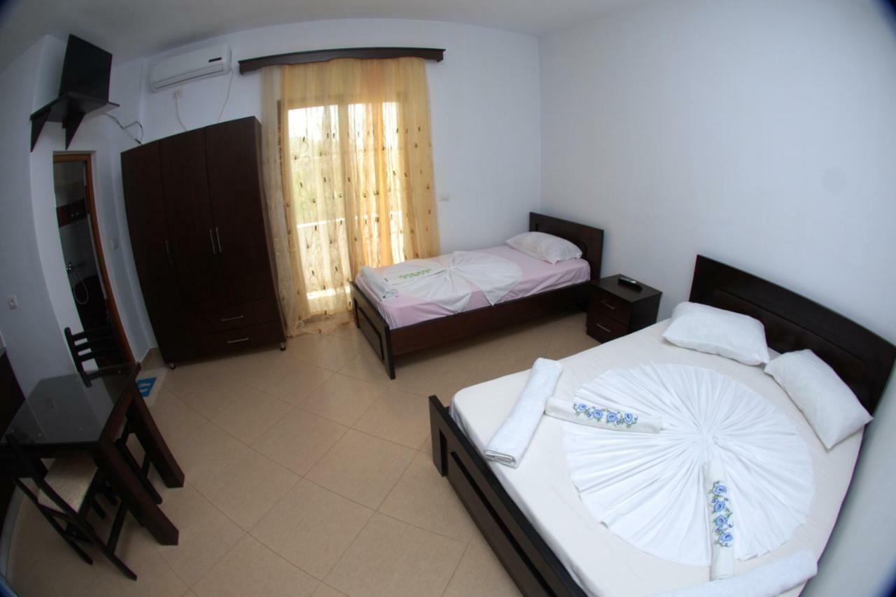 Vila Ronaldo Apartment Ksamil Luaran gambar