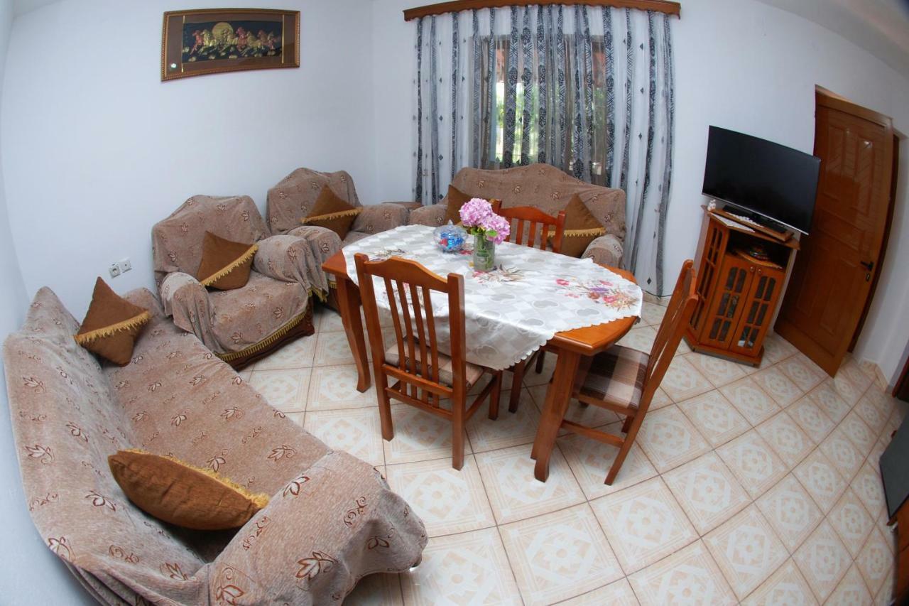 Vila Ronaldo Apartment Ksamil Luaran gambar