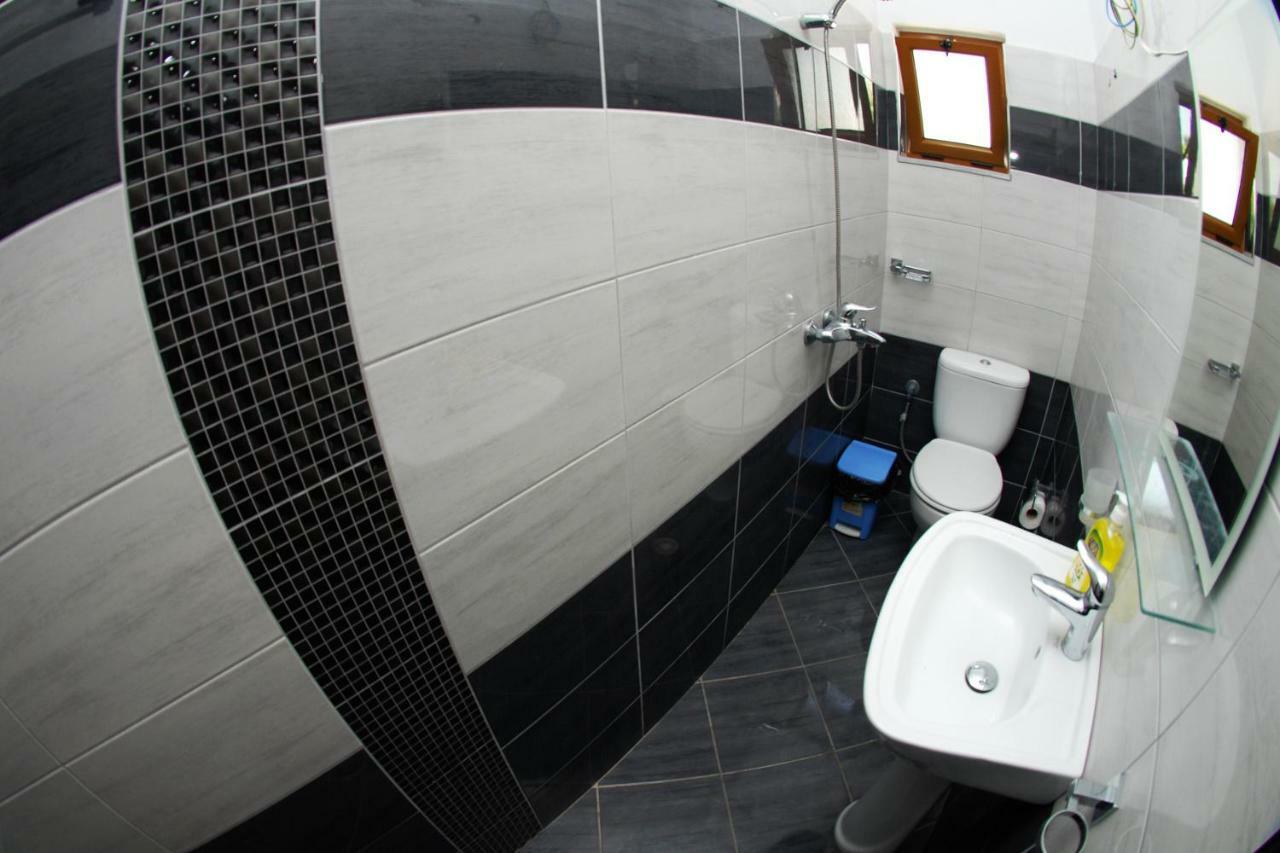 Vila Ronaldo Apartment Ksamil Luaran gambar